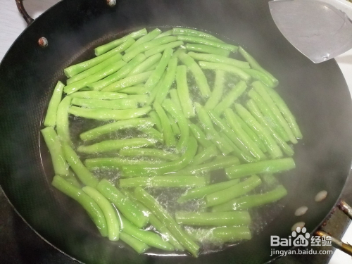 四季豆烹饪技巧，炒出鲜绿美味，口感绝佳！